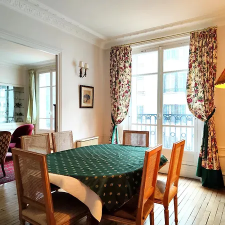 Peaceful 15Th Paris Apartment With Metro Access Paris