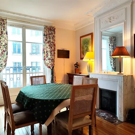 Square Desaix - 15 Apartment
