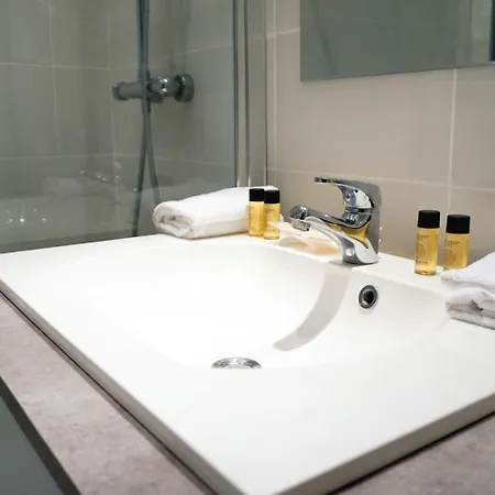 Apartamento Peaceful 15th With Metro Access