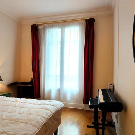 Peaceful 15th With Metro Access Daire Paris